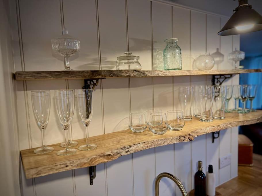 Period Apartment, Great Views, In Heart Of Town. Bradford-On-Avon Kültér fotó